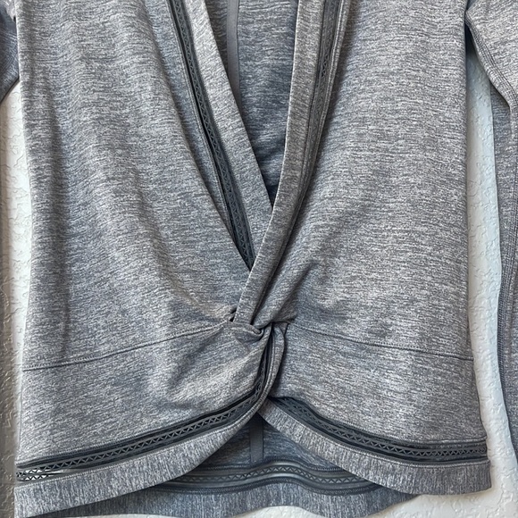 Ivivva Girl's Long Sleeve Criss Cross Gray Size 12 - Picture 5 of 10